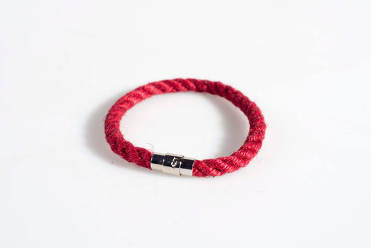 Red collar made with jute rope - RebornRopes