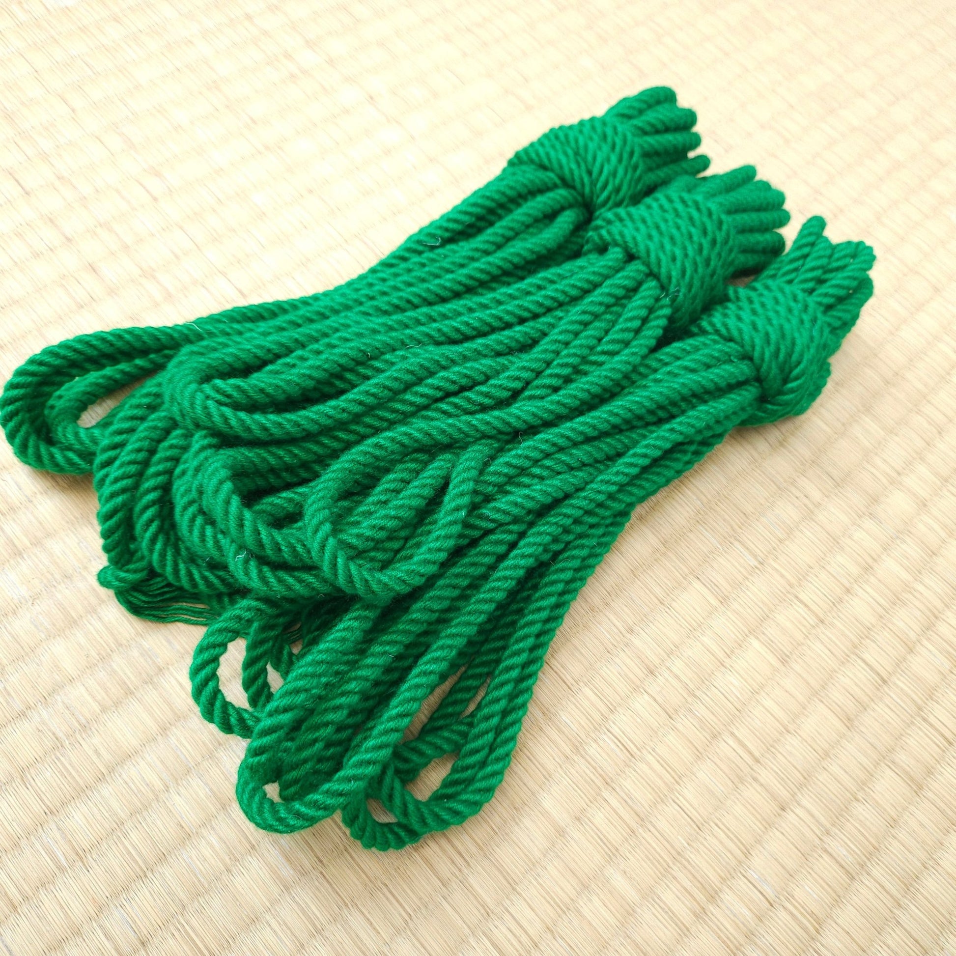 Kelly Green Bondage Rope in Bamboo - RebornRopes