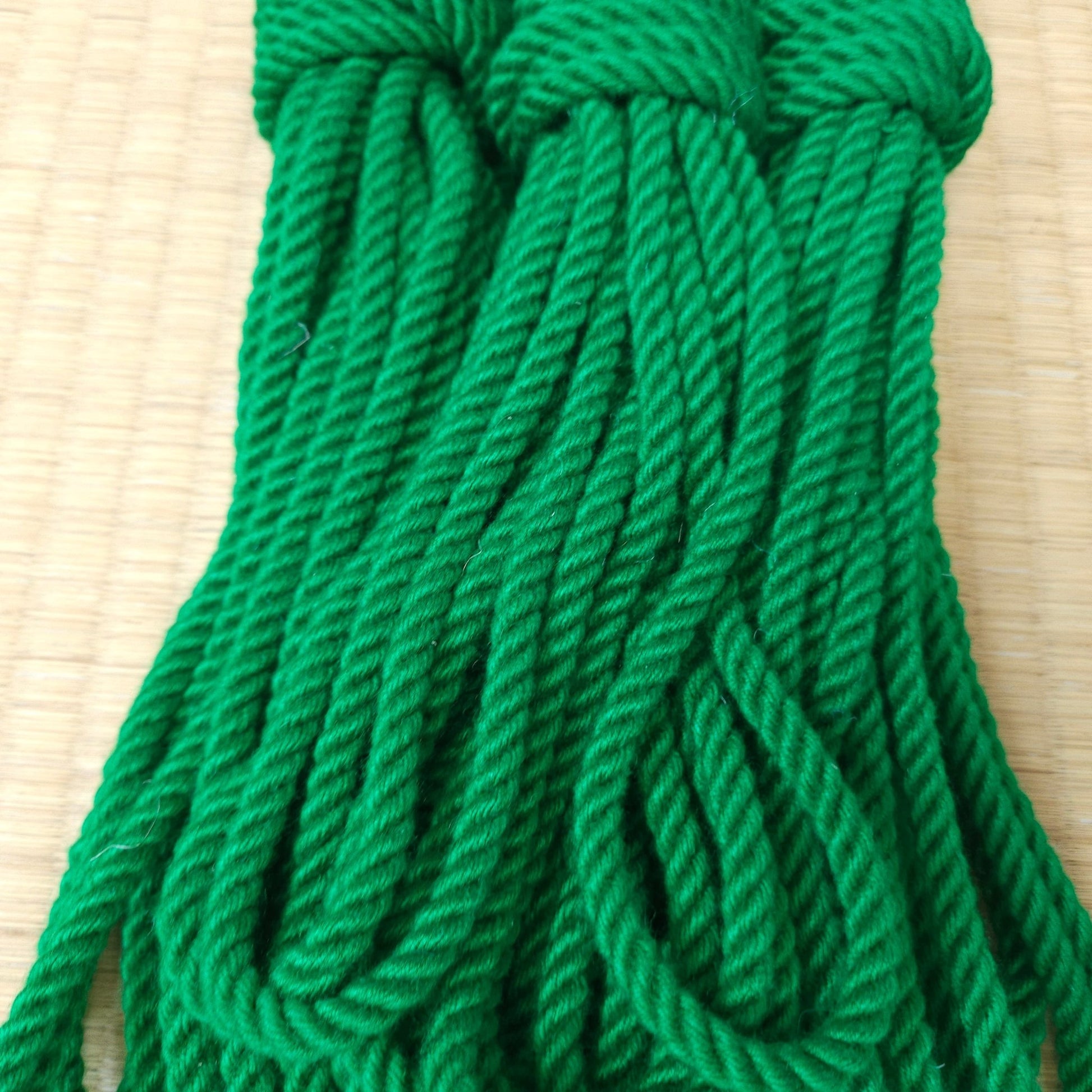 Kelly Green Bondage Rope in Bamboo - RebornRopes