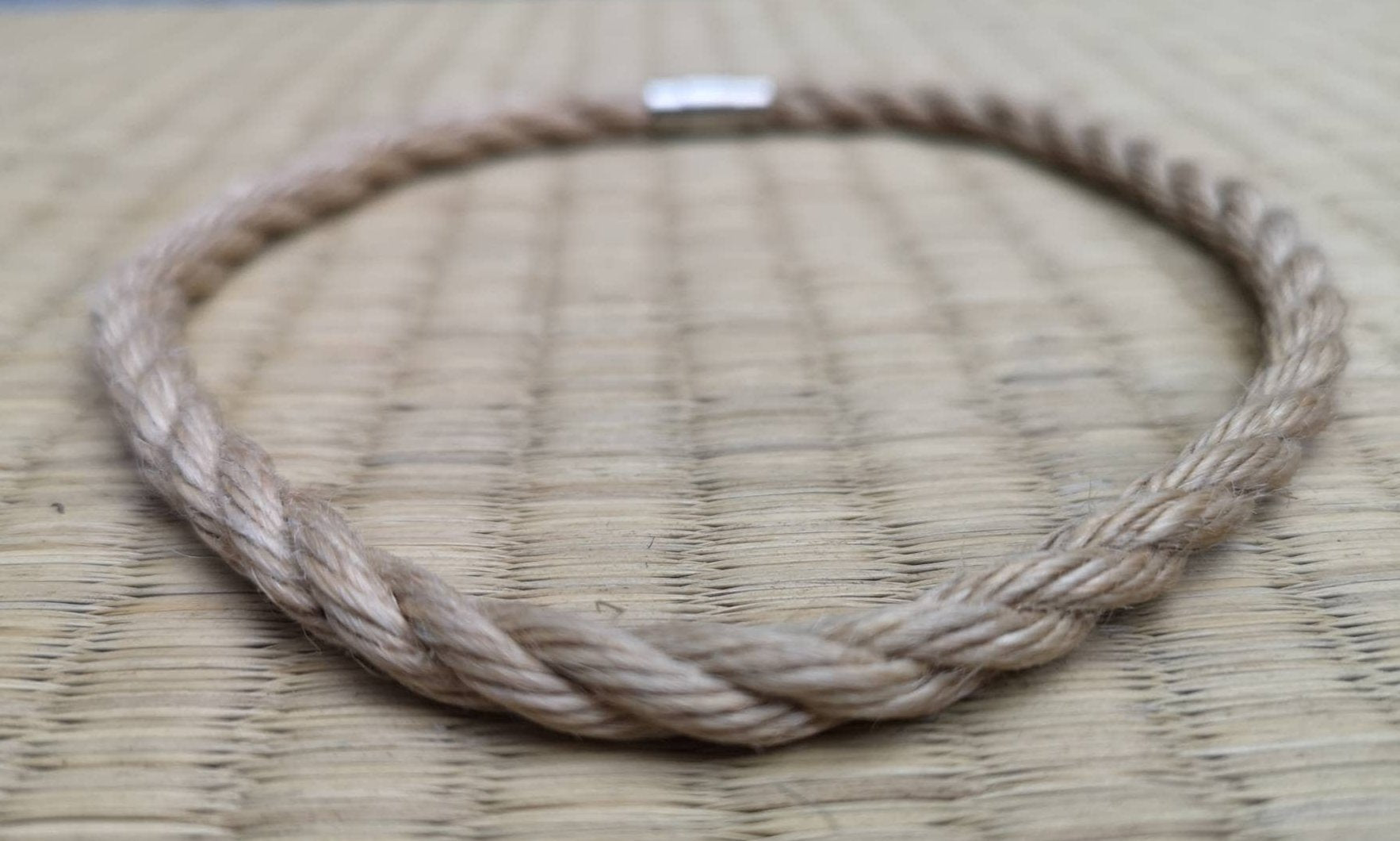 Neckale Rope Natural Shibari jute rope collar Necklace – RebornRopes