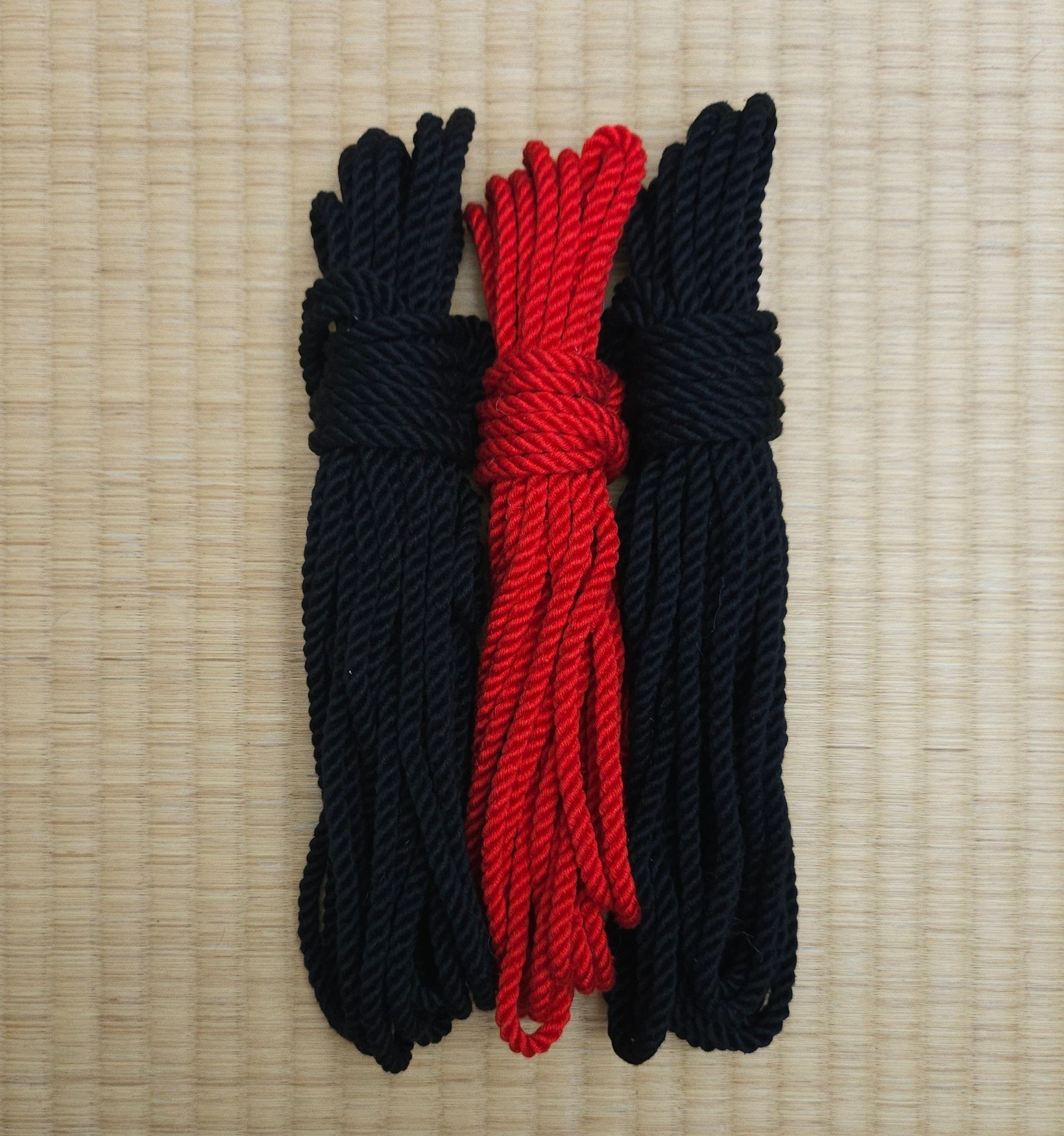 Pure Mulberry Silk Rope - Red/Black - Pure Luxury - RebornRopes