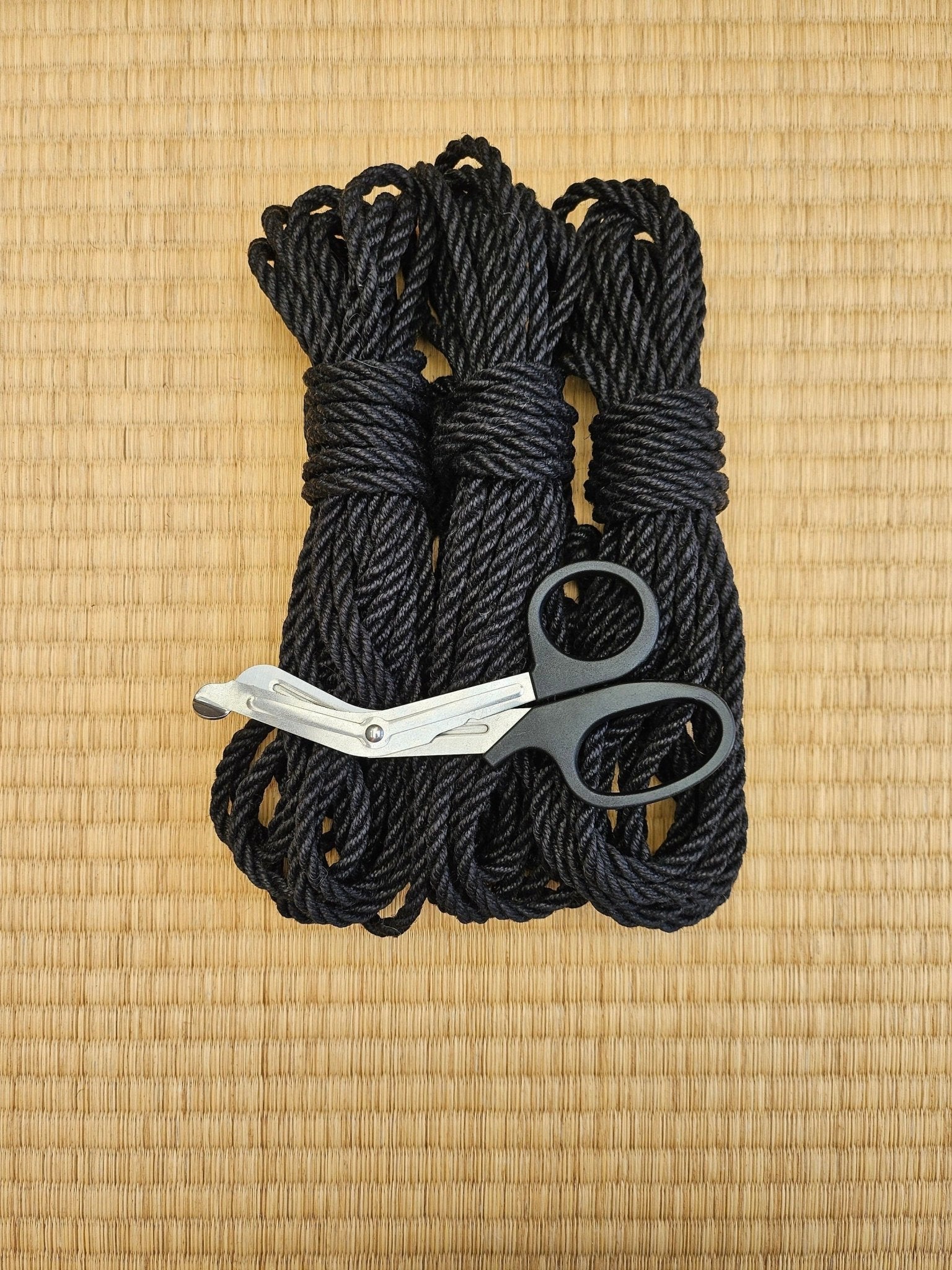 Shara Rope Raven Black 2-Ply Jute Shibari Rope- Ready to use – RebornRopes