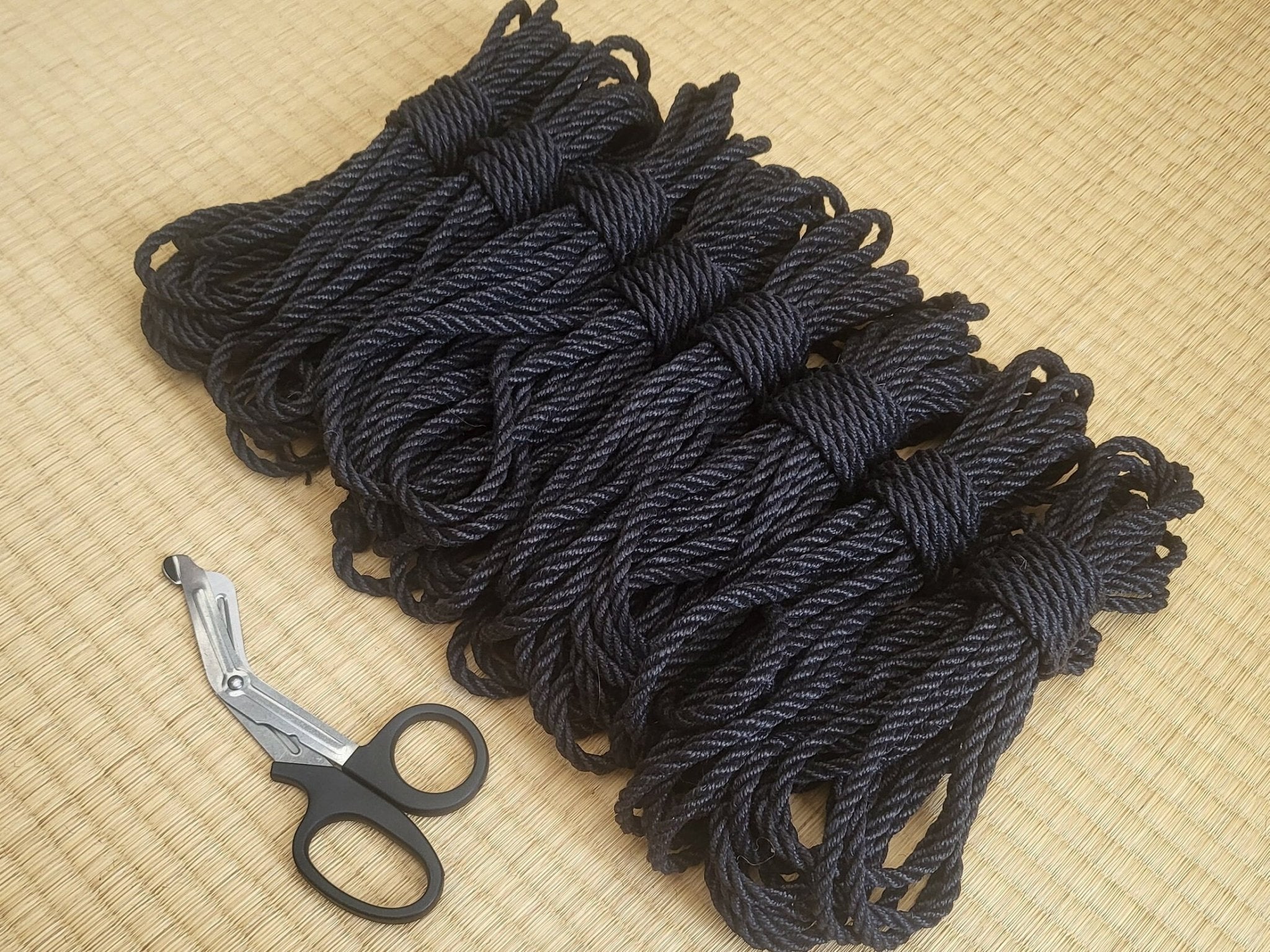 Raki Rope Raven Black 2-Ply Jute Shibari Rope- Ready to use – RebornRopes