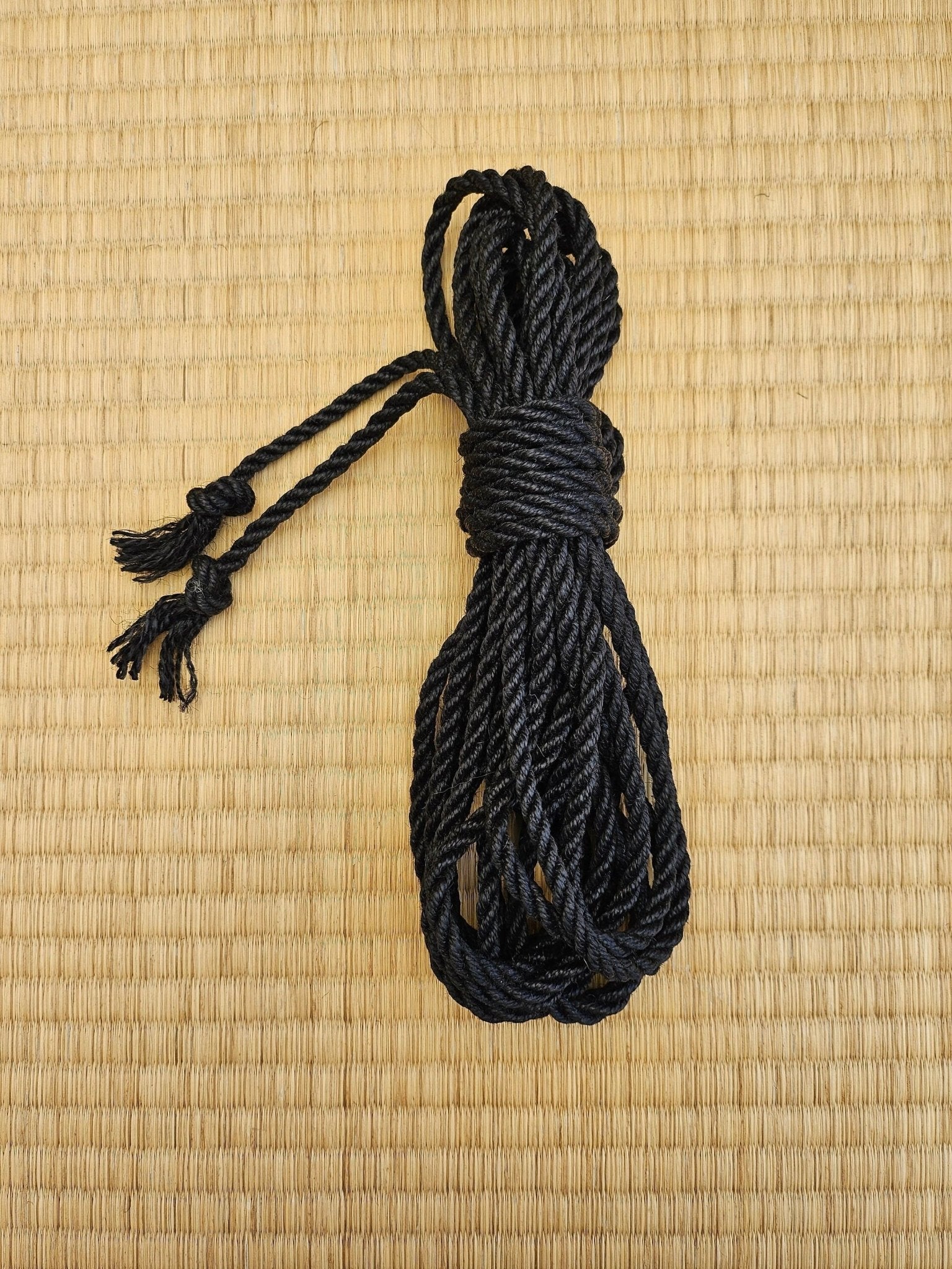 Raven Black 2-Ply Jute Shibari Rope- Ready to use – RebornRopes