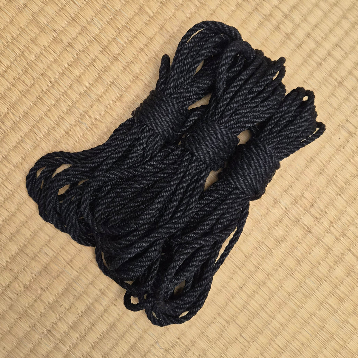 Kinbaku Rope - FloorWork. Black. Fully Treated