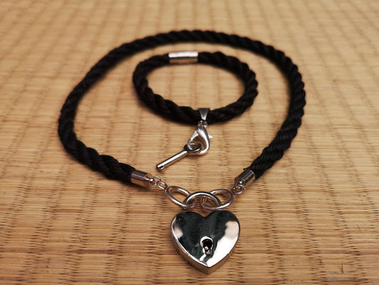 Shibari locking rope collar made with Black jute rope - RebornRopes